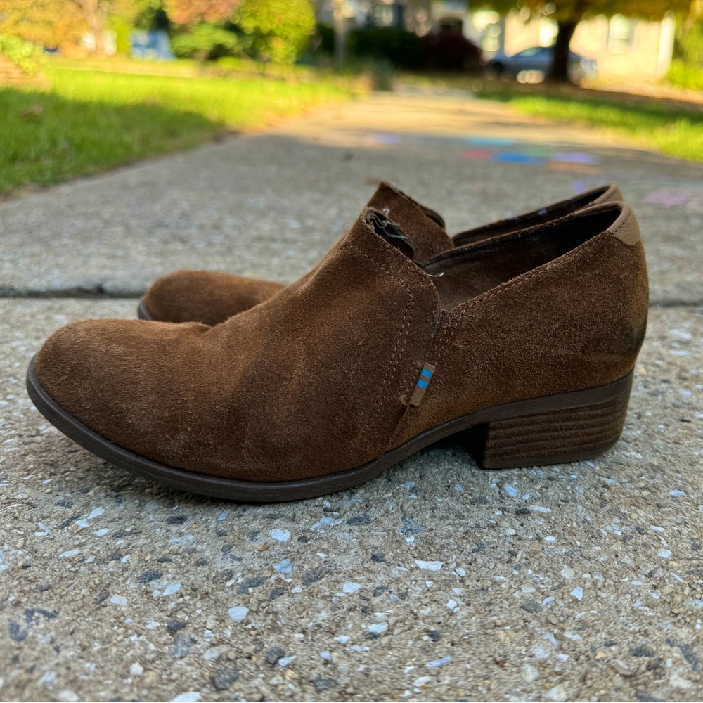 Toms Brown Suede Heeled Booties- size 5.5